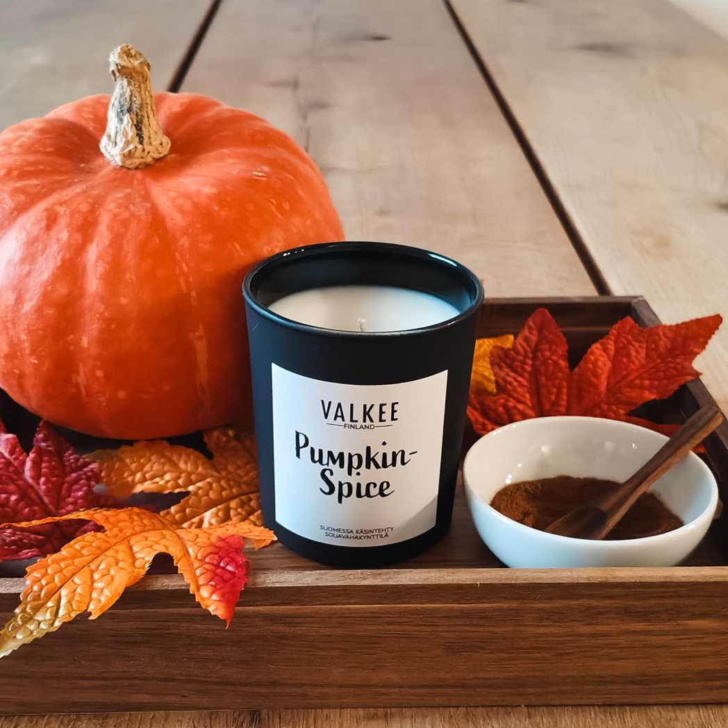 PUMPKIN SPICE - 230g Luksuskynttilä